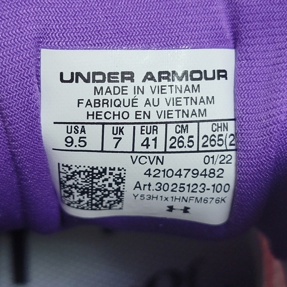 Under Armour Blur Smoke MC Football Cleats 3025123-100 Size 9.5 Womens New - Picture 4 of 10